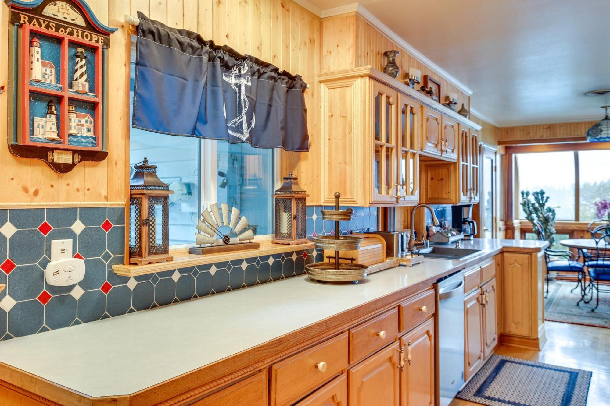 Tacoma Home On Steilacoom Lake With Dock! Exterior photo