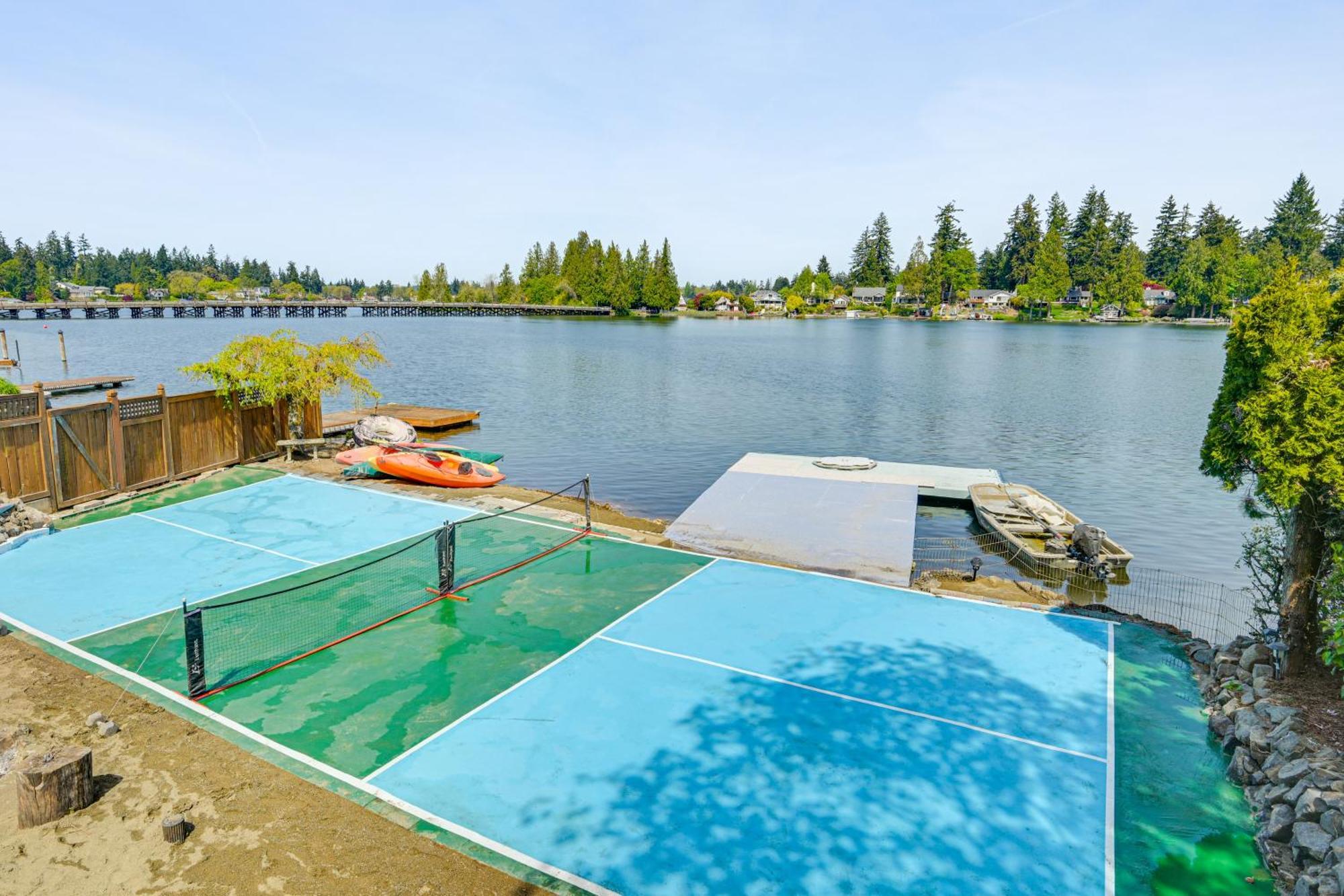 Tacoma Home On Steilacoom Lake With Dock! Exterior photo