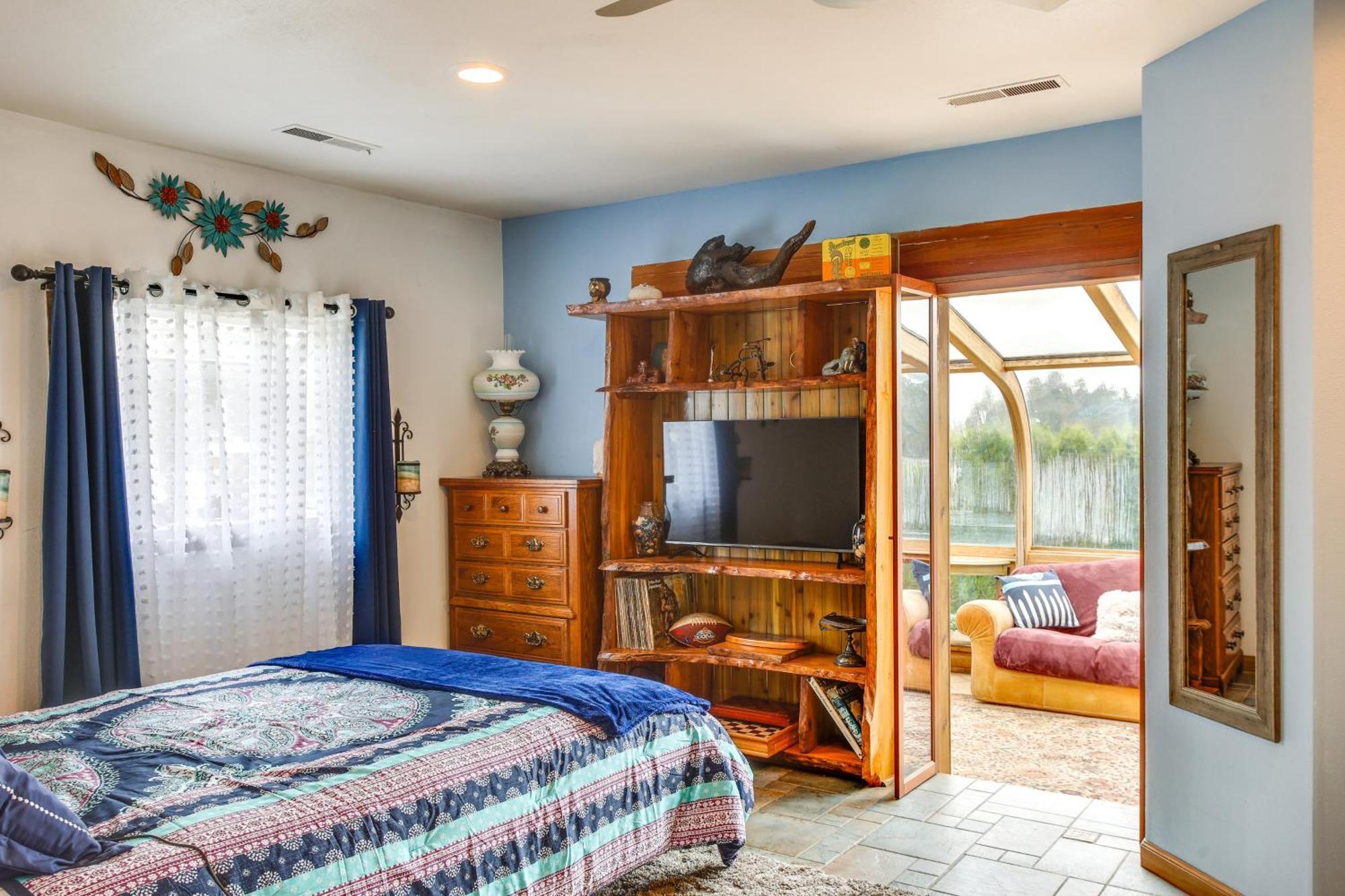 Tacoma Home On Steilacoom Lake With Dock! Exterior photo